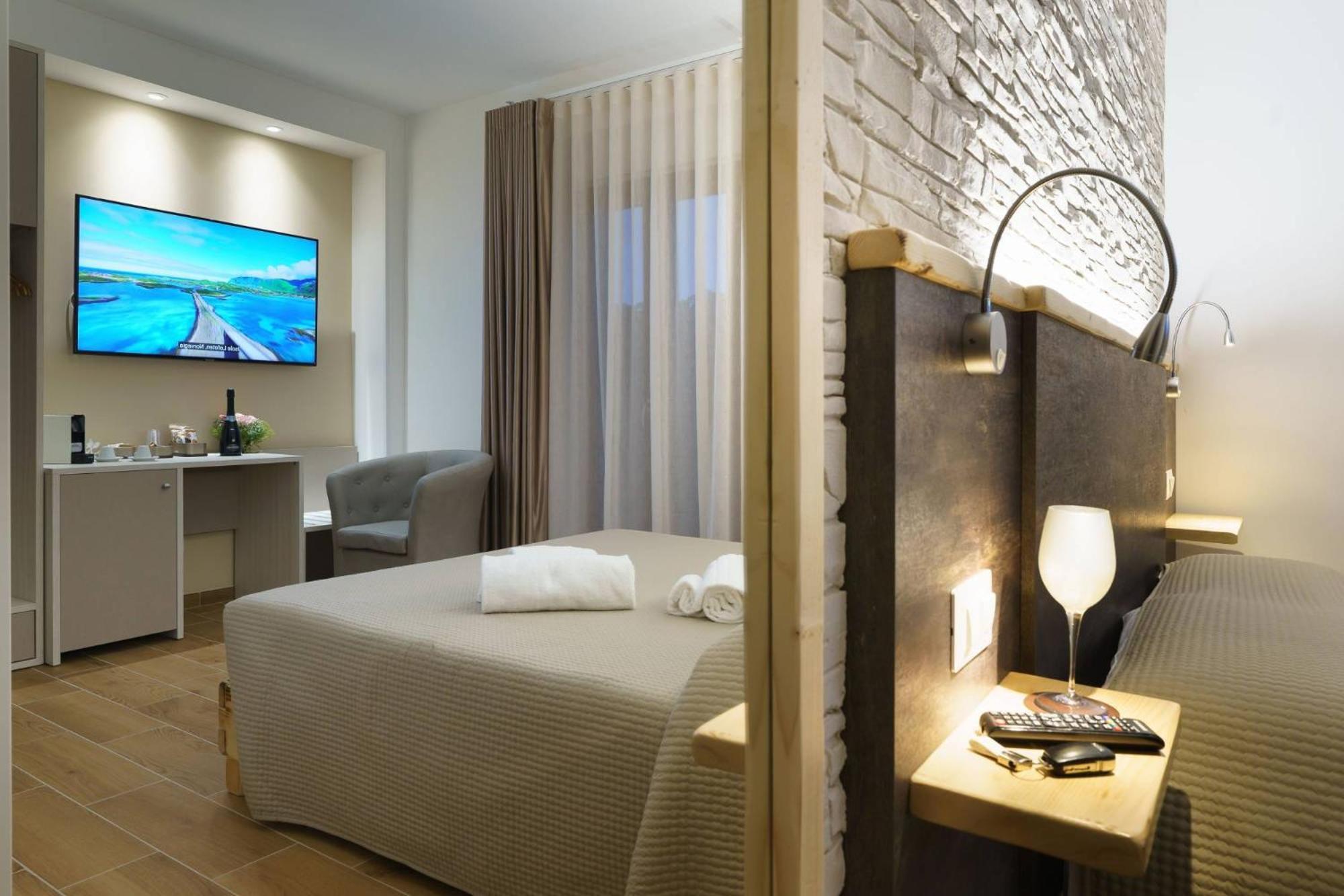Chalet N5 Guest House Катандзаро Экстерьер фото